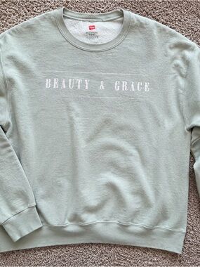 Hanes Sage Crewneck Sweatshirt with White 'Beauty & Grace' Print